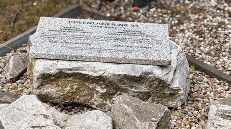 zdjęcie upamiętniające ofiary Holokaustu