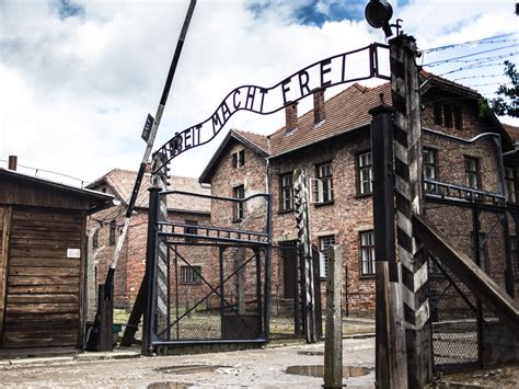 Zdjęcie archiwalne obozu koncentracyjnego Auschwitz-Birkenau