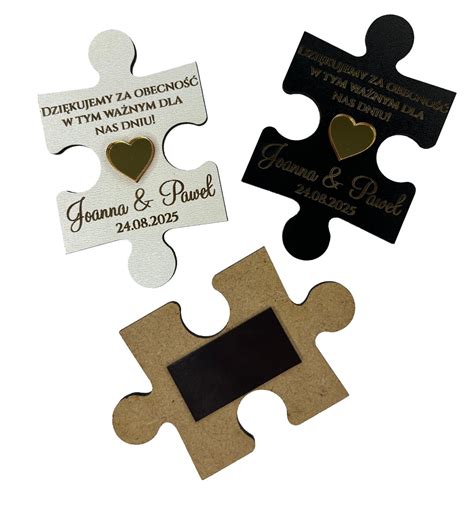 Ilustracja przedstawiająca różne przykłady nietypowych ksiąg gości weselnych, takie jak globus, puzzle, ramka z serduszkami.