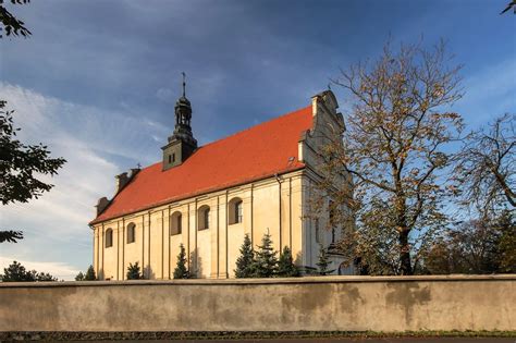 Zdjęcie kościoła parafialnego w Miejskiej Górce