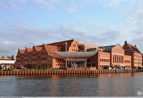 Architektura budynku Polskiej Filharmonii Bałtyckiej w Gdańsku