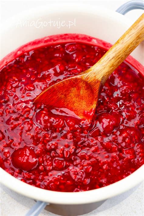zdjęcie gotowej frużeliny malinowej o gęstej konsystencji