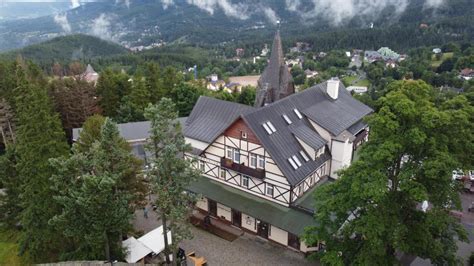 widok na Karkonosze z obiektu Tarasy Wang