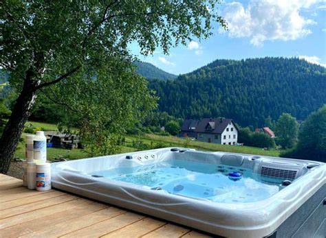strefa SPA w Tarasach Wang z widokiem na góry