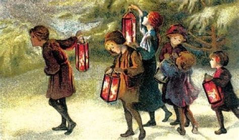 Dzieci z lampionami podczas wieczornych Rorat