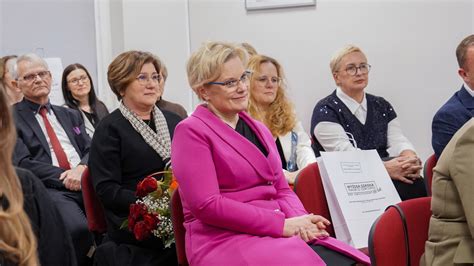 zdjęcie przedstawiające Agnieszkę Gozdyrę w młodszym wieku