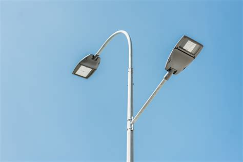 zdjęcie nowoczesnej lampy ulicznej LED