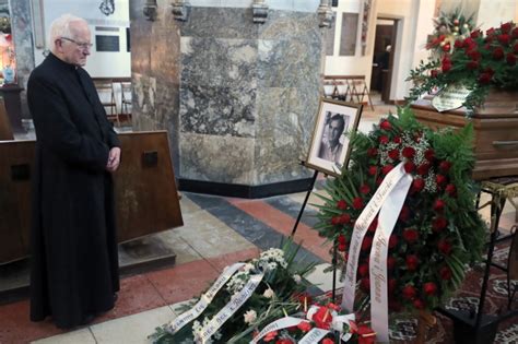 Zdjęcie grobu ks. Jerzego Popiełuszki w kościele św. Stanisława Kostki