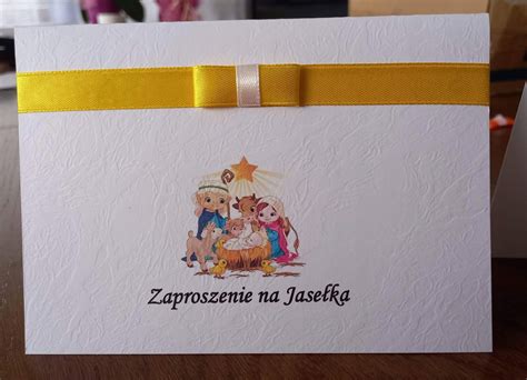 Przykładowe zaproszenia na Jasełka wykonane z papieru fakturowanego