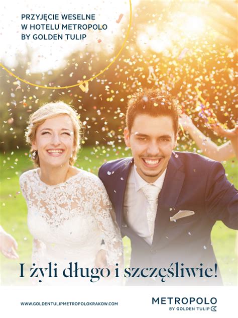 Uśmiechnięty personel obsługujący gości podczas przyjęcia weselnego