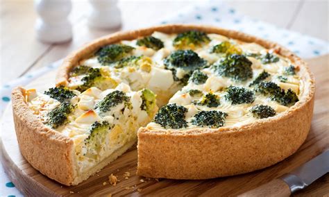 Wytrawny tort z brokułami