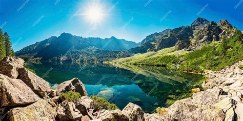 Panorama gór Karkonoszy z tarasu widokowego
