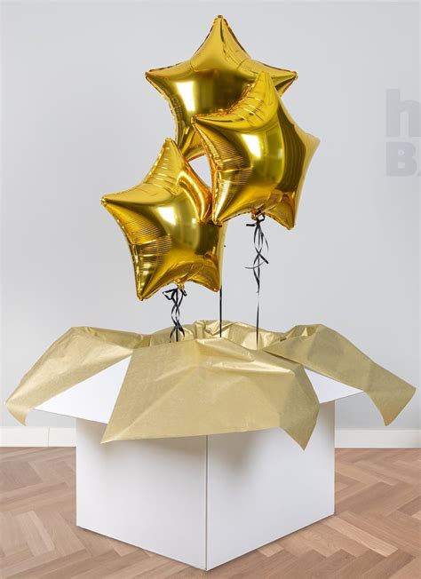 różne kształty balonów z helem