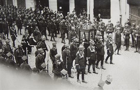 Historyczna fotografia upamiętniająca odzyskanie niepodległości Polski
