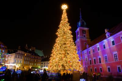 Choinka przed Zamkiem Królewskim w Warszawie