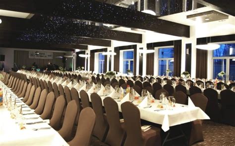 sala bankietowa restauracji Mimoza udekorowana na przyjęcie