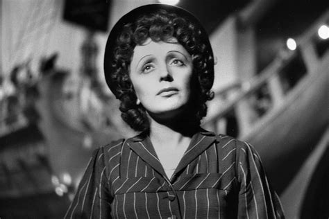 Zdjęcie z Balu Elektryka w Tarnowie lub portret Edith Piaf