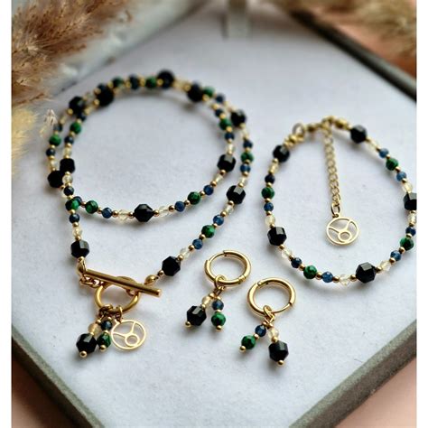 elegancka biżuteria z wygrawerowaną datą