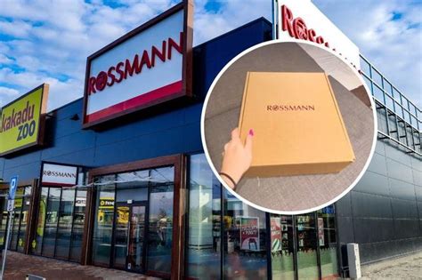 zdjęcie zawartości paczki świątecznej od Rossmanna