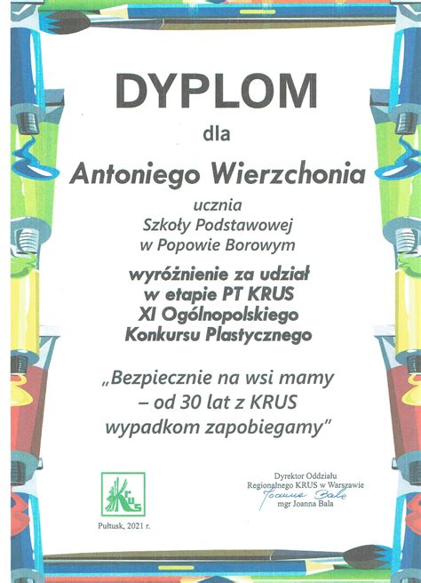 dyplomy i certyfikaty oprawione w antyramy