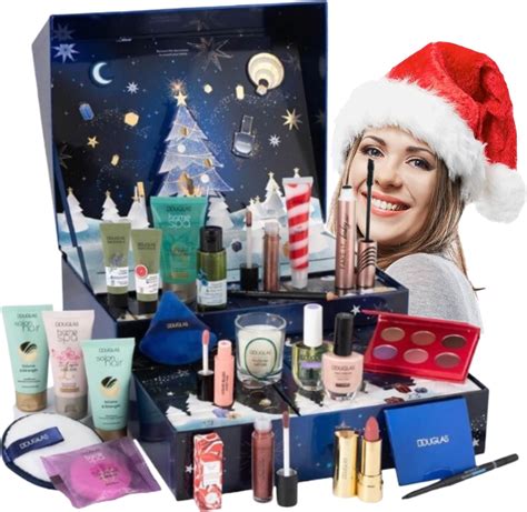 Kalendarz adwentowy Lush z wegańskimi kosmetykami do kąpieli.