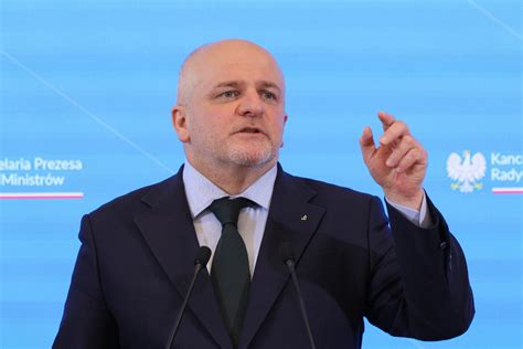 Paweł Kowal przemawiający podczas konferencji