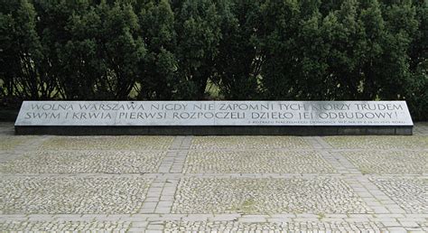 Pomnik „Niepodległość i Chwała” w Pasiekach po odsłonięciu