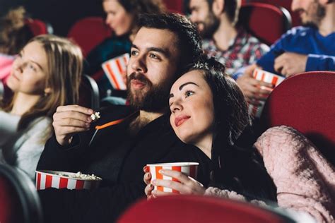 para ogląda film w kinie