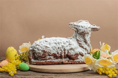 Składniki do ciasta biszkoptowego na baranka