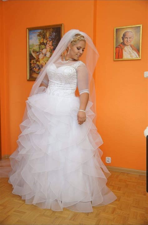 zdjęcie sukni ślubnej Angeliki Lipy