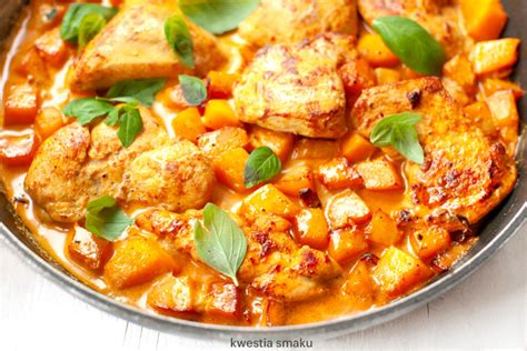 Curry z kurczaka z dynią i mleczkiem kokosowym