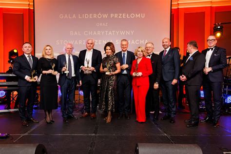 fotografia uczestników Balu Charytatywnego
