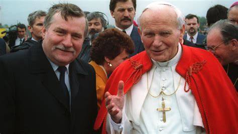 Lech Wałęsa i Jan Paweł II podczas spotkania w Tatrach w 1983 roku